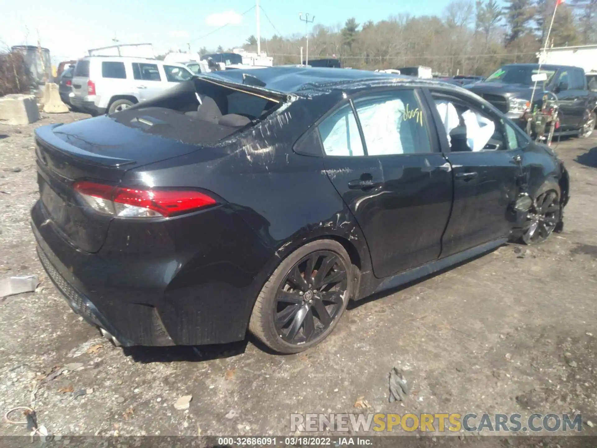 4 Photograph of a damaged car 5YFS4MCEXMP058012 TOYOTA COROLLA 2021