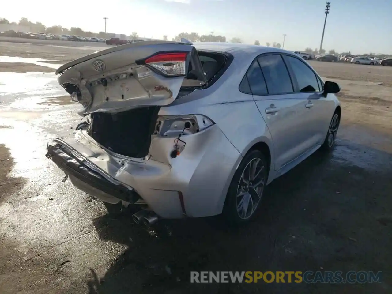 4 Photograph of a damaged car 5YFS4MCEXMP060715 TOYOTA COROLLA 2021