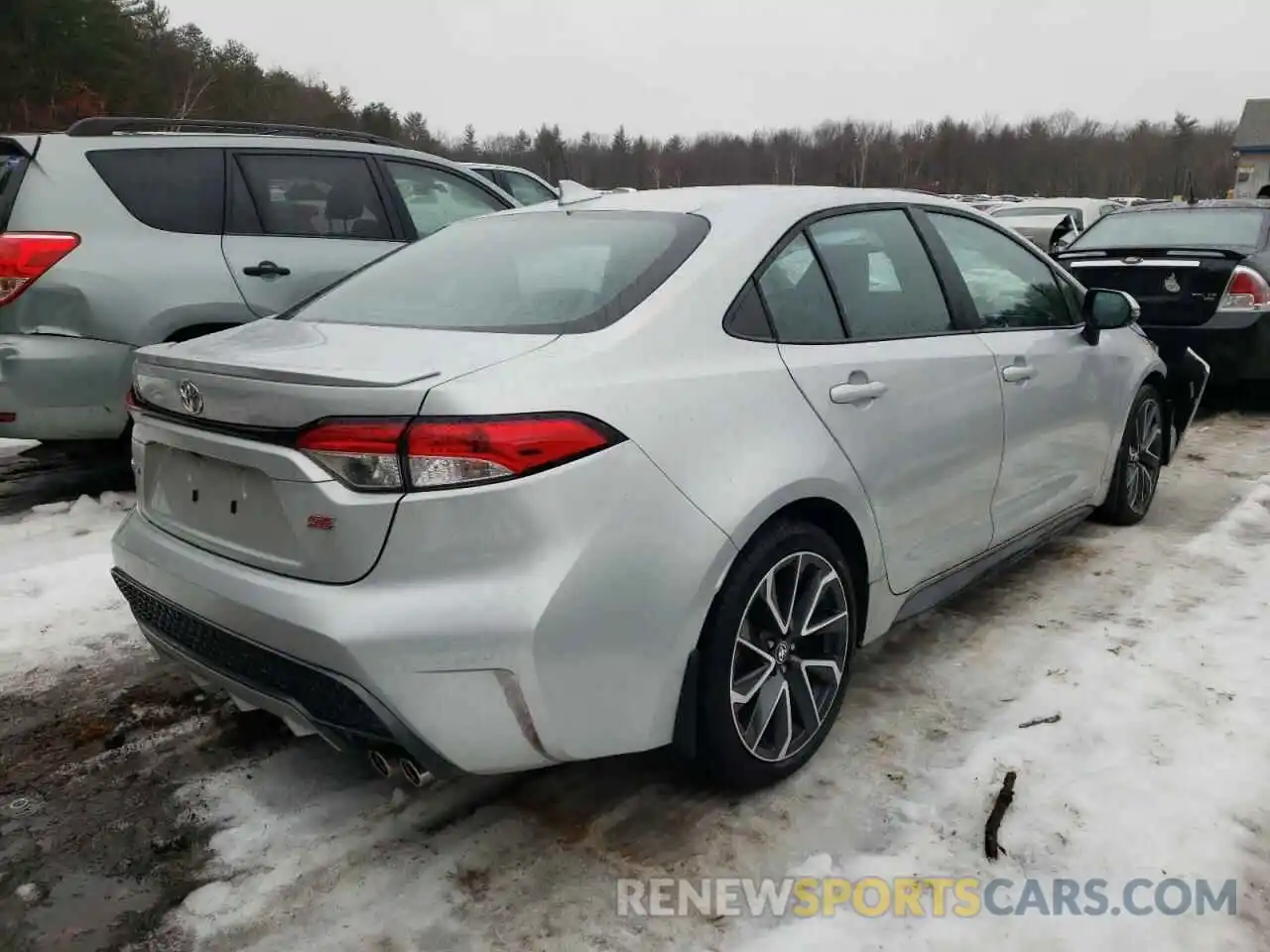 4 Photograph of a damaged car 5YFS4MCEXMP062304 TOYOTA COROLLA 2021