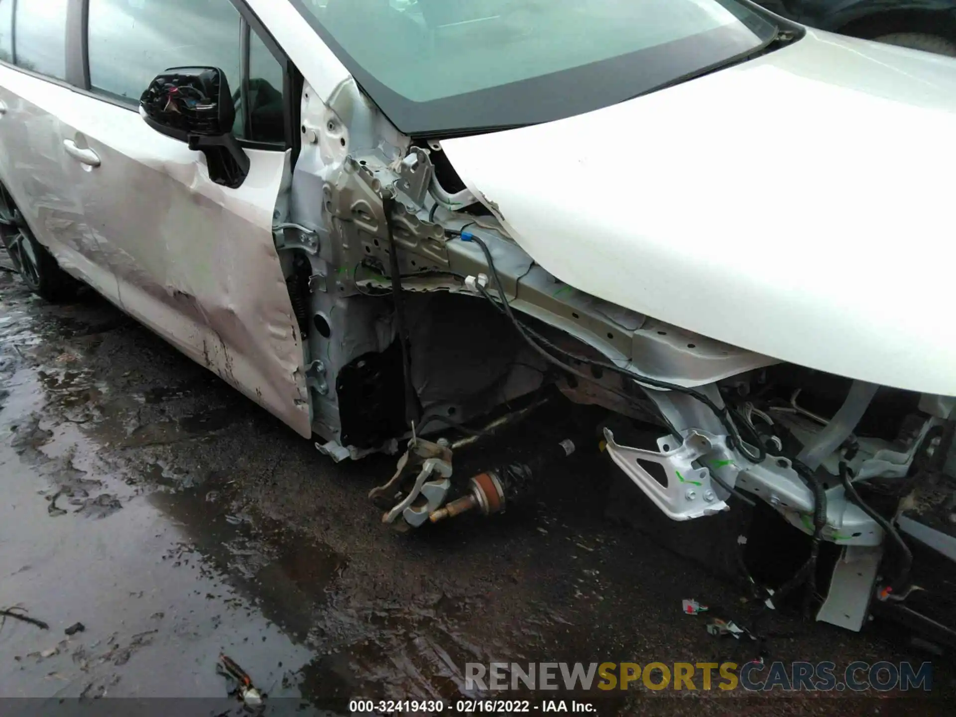 6 Photograph of a damaged car 5YFS4MCEXMP063744 TOYOTA COROLLA 2021