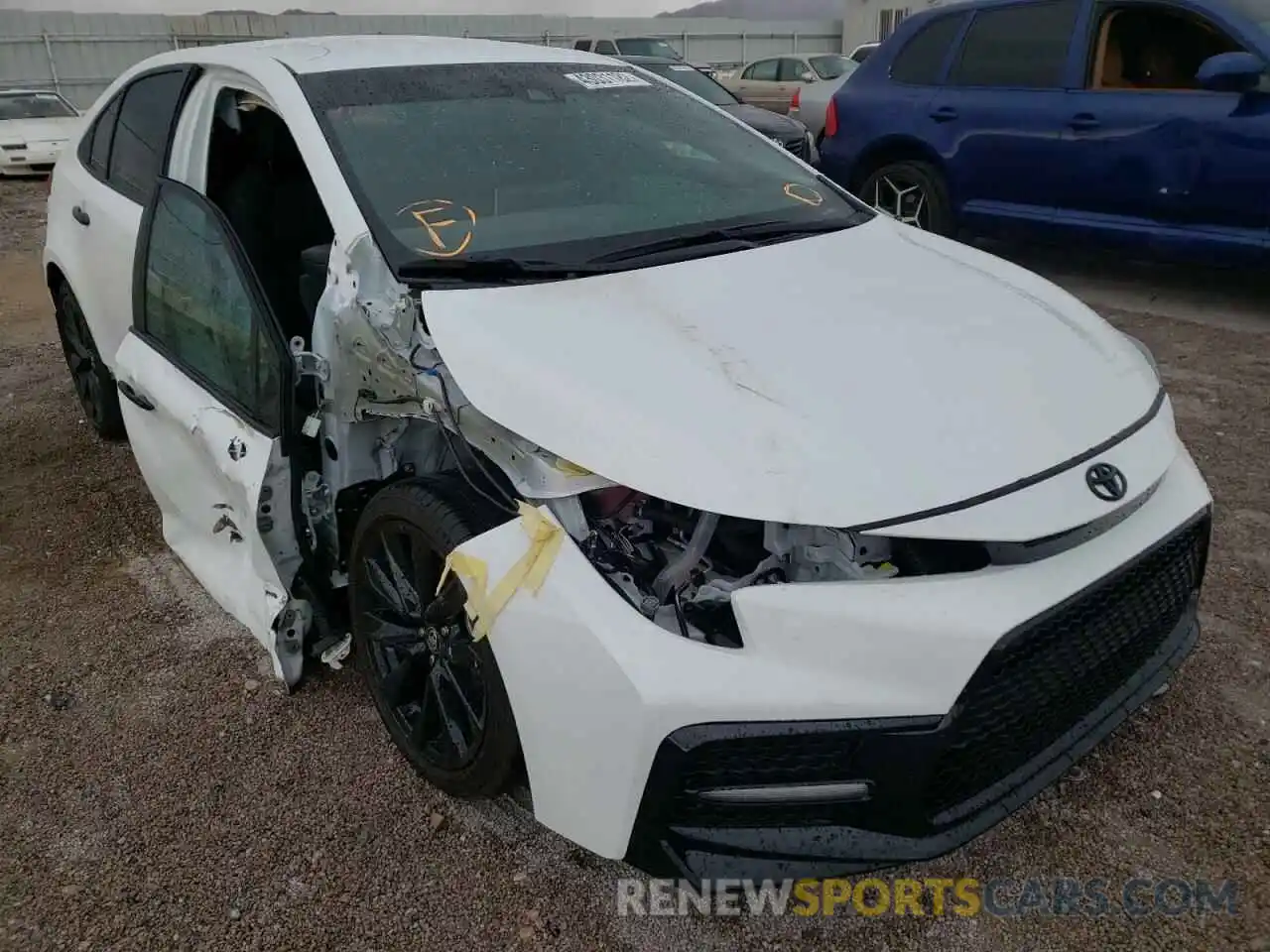 1 Photograph of a damaged car 5YFS4MCEXMP066014 TOYOTA COROLLA 2021