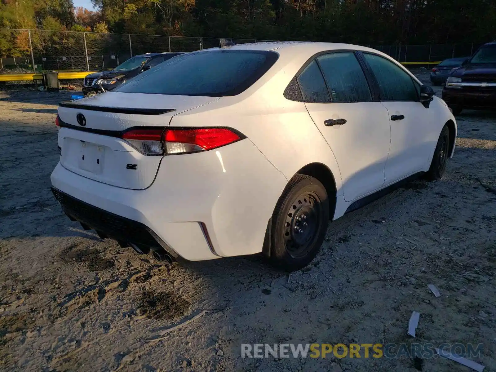 4 Photograph of a damaged car 5YFS4MCEXMP076557 TOYOTA COROLLA 2021