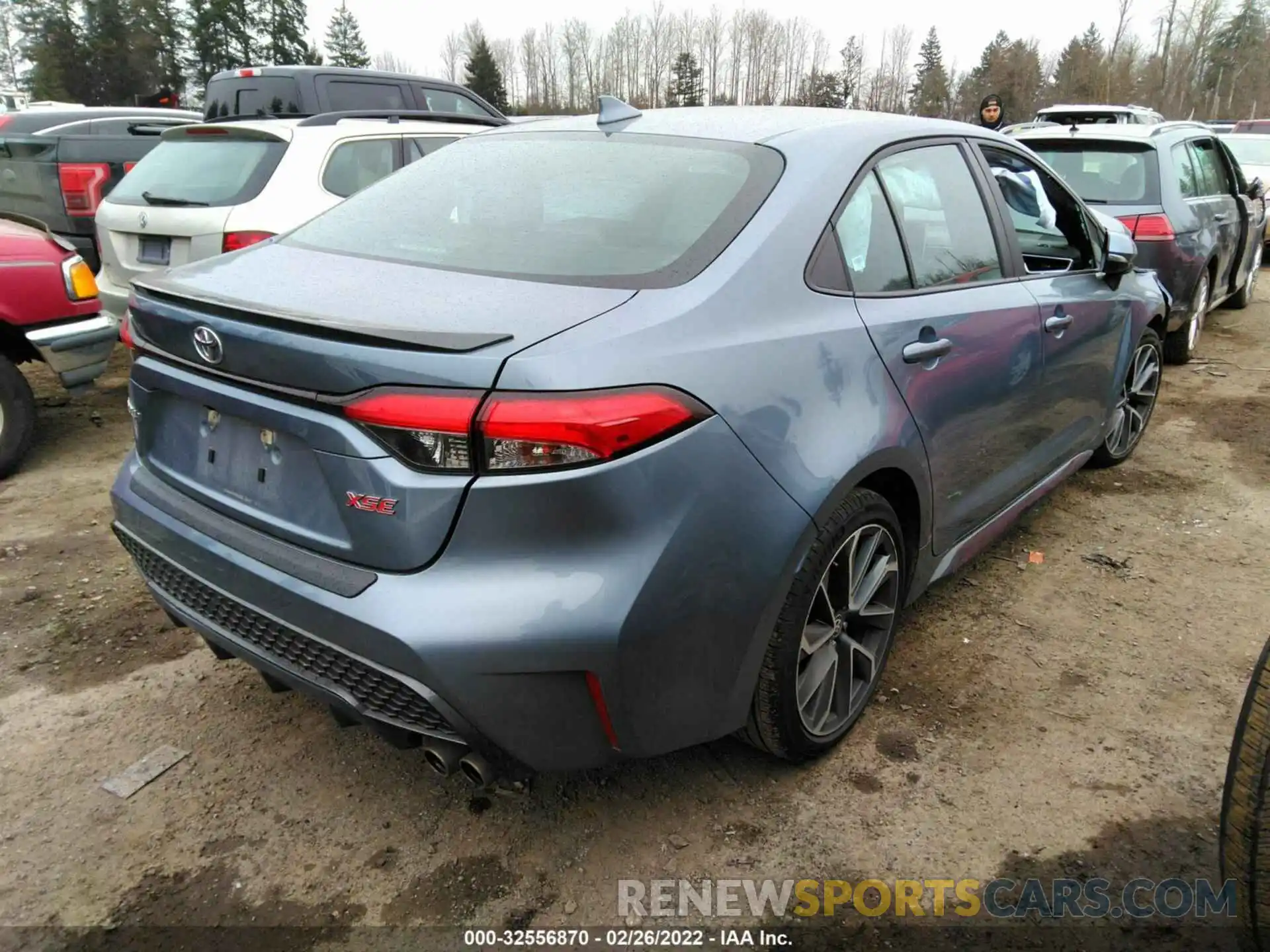 4 Photograph of a damaged car 5YFT4MCE0MP082436 TOYOTA COROLLA 2021