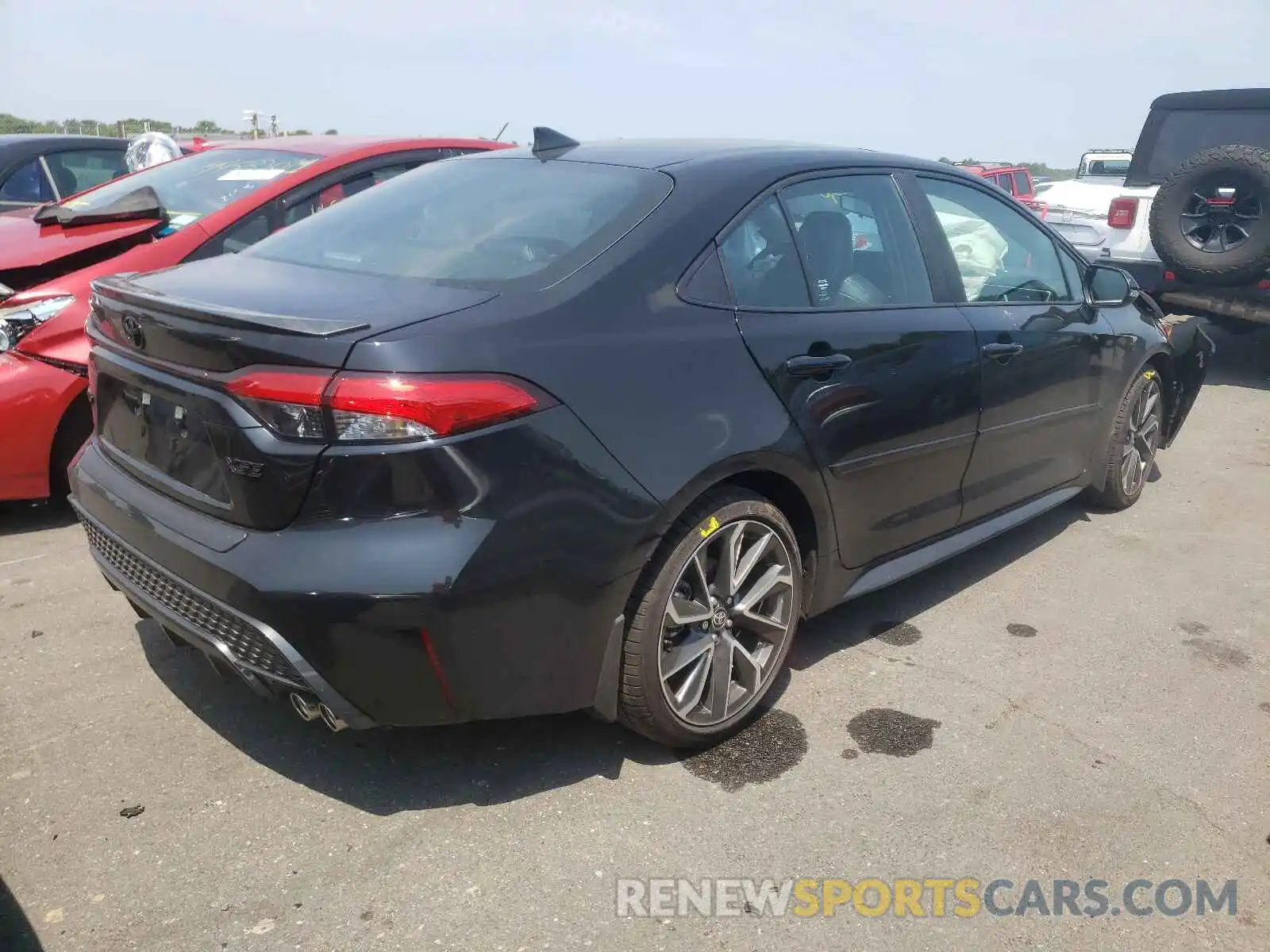 4 Photograph of a damaged car 5YFT4MCE1MP089525 TOYOTA COROLLA 2021