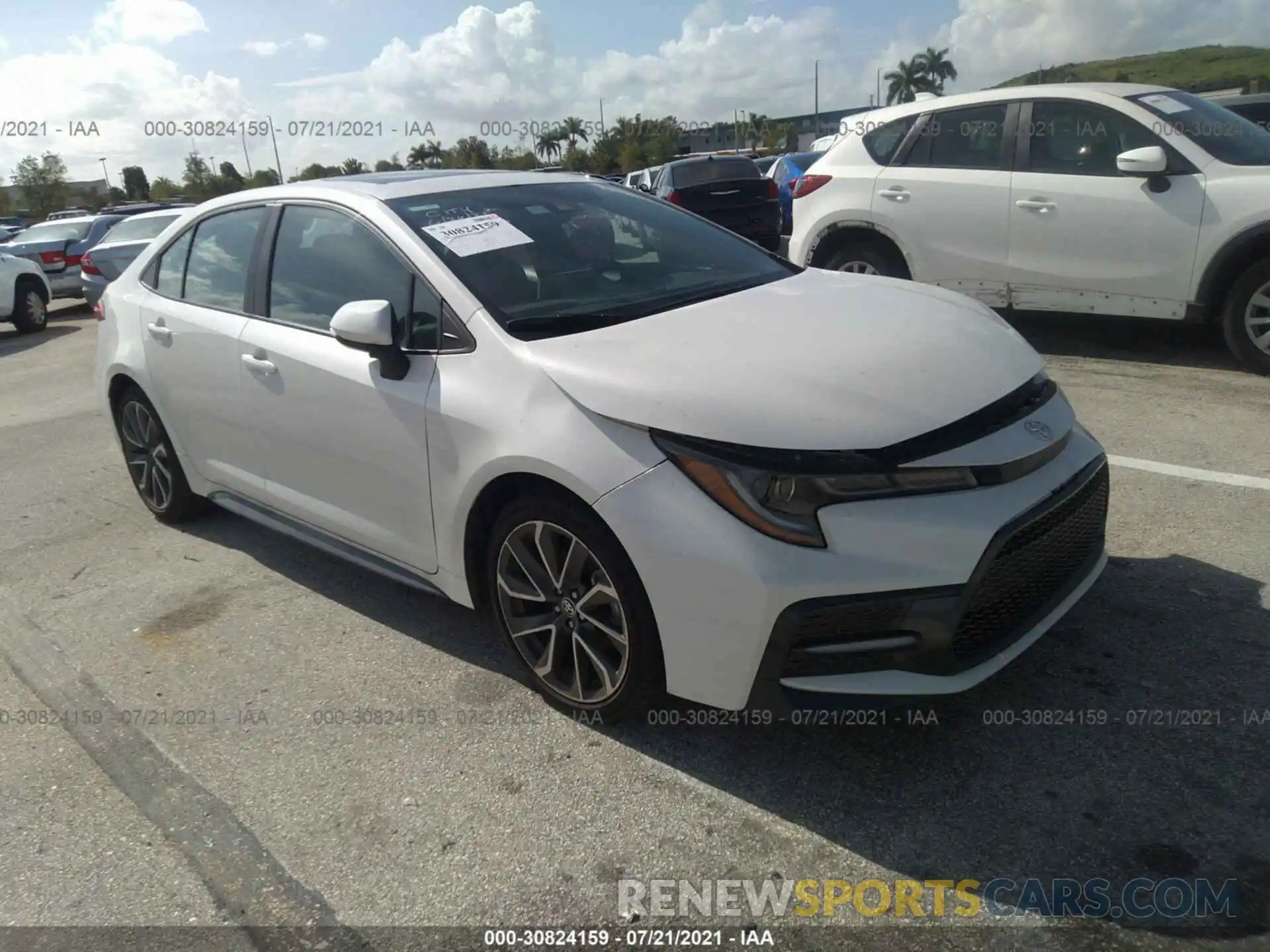 1 Photograph of a damaged car 5YFT4MCE2MP064343 TOYOTA COROLLA 2021