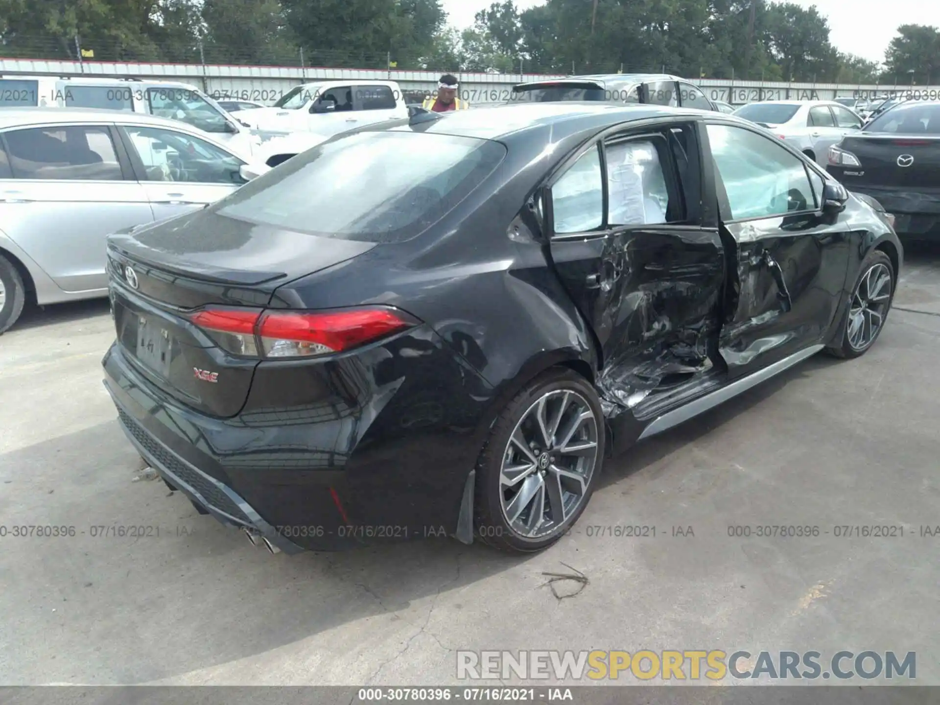 4 Photograph of a damaged car 5YFT4MCE2MP078758 TOYOTA COROLLA 2021