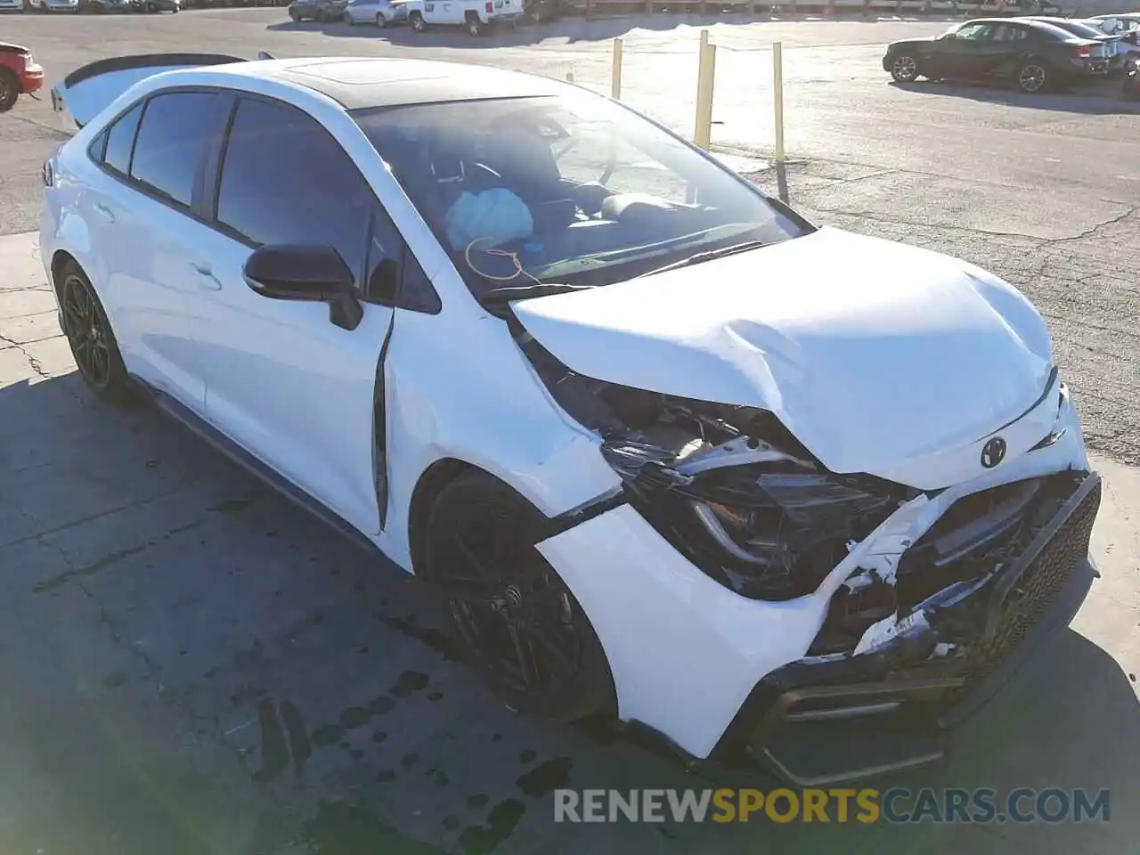 1 Photograph of a damaged car 5YFT4MCE3MP077960 TOYOTA COROLLA 2021