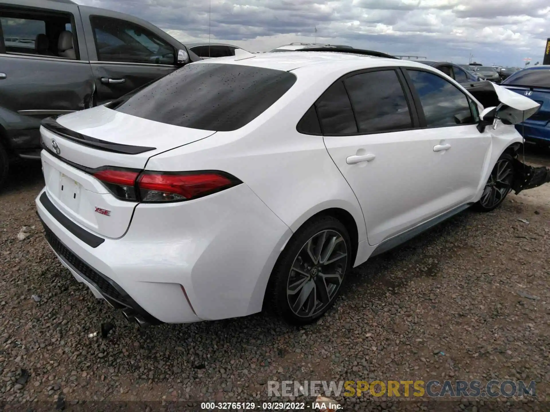 4 Photograph of a damaged car 5YFT4MCE3MP085248 TOYOTA COROLLA 2021