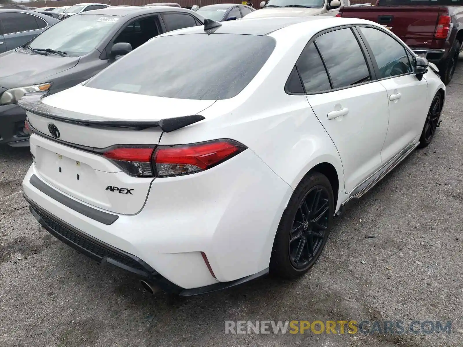 4 Photograph of a damaged car 5YFT4MCE4MP072735 TOYOTA COROLLA 2021