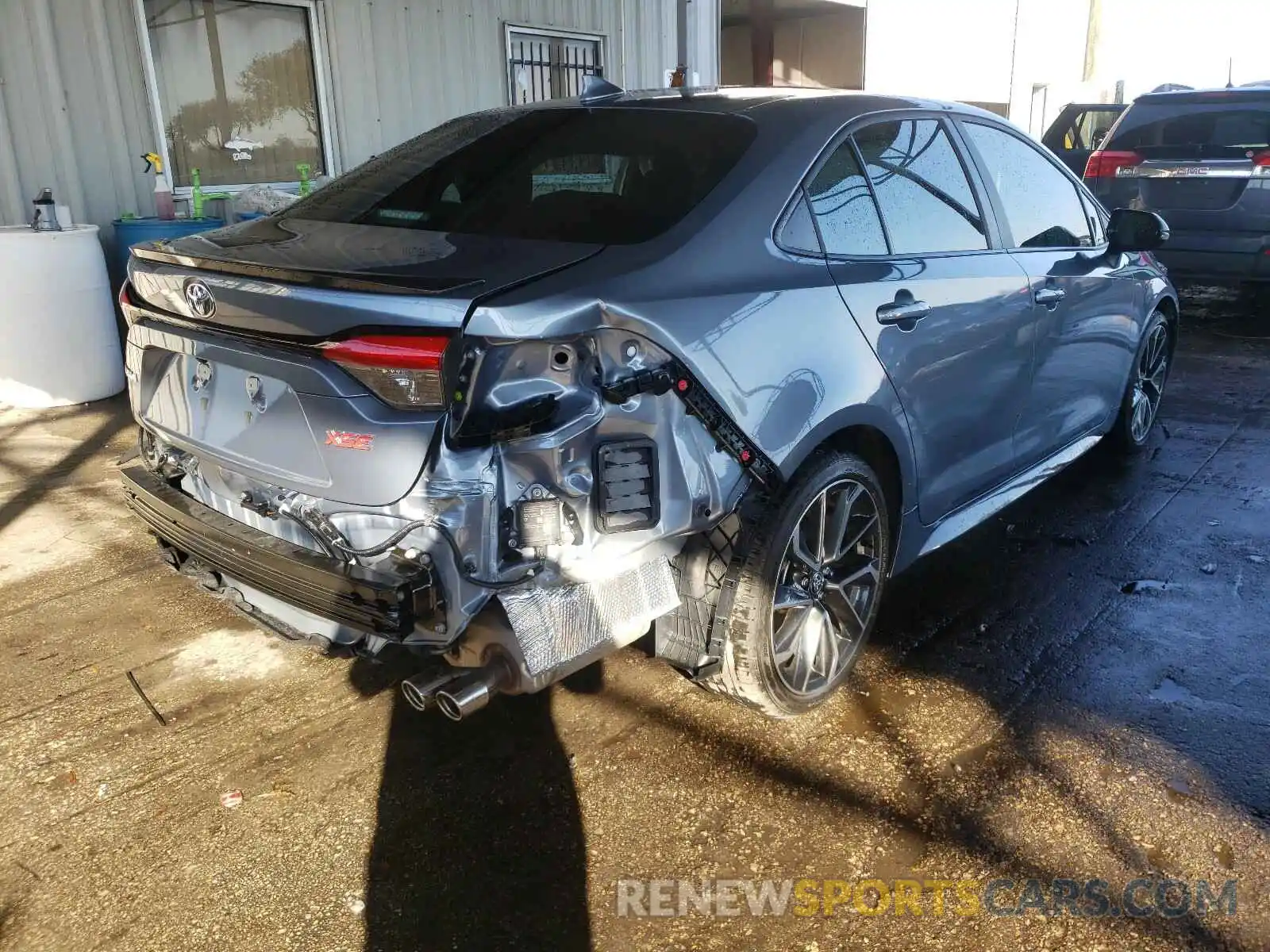 4 Photograph of a damaged car 5YFT4MCE5MP059959 TOYOTA COROLLA 2021