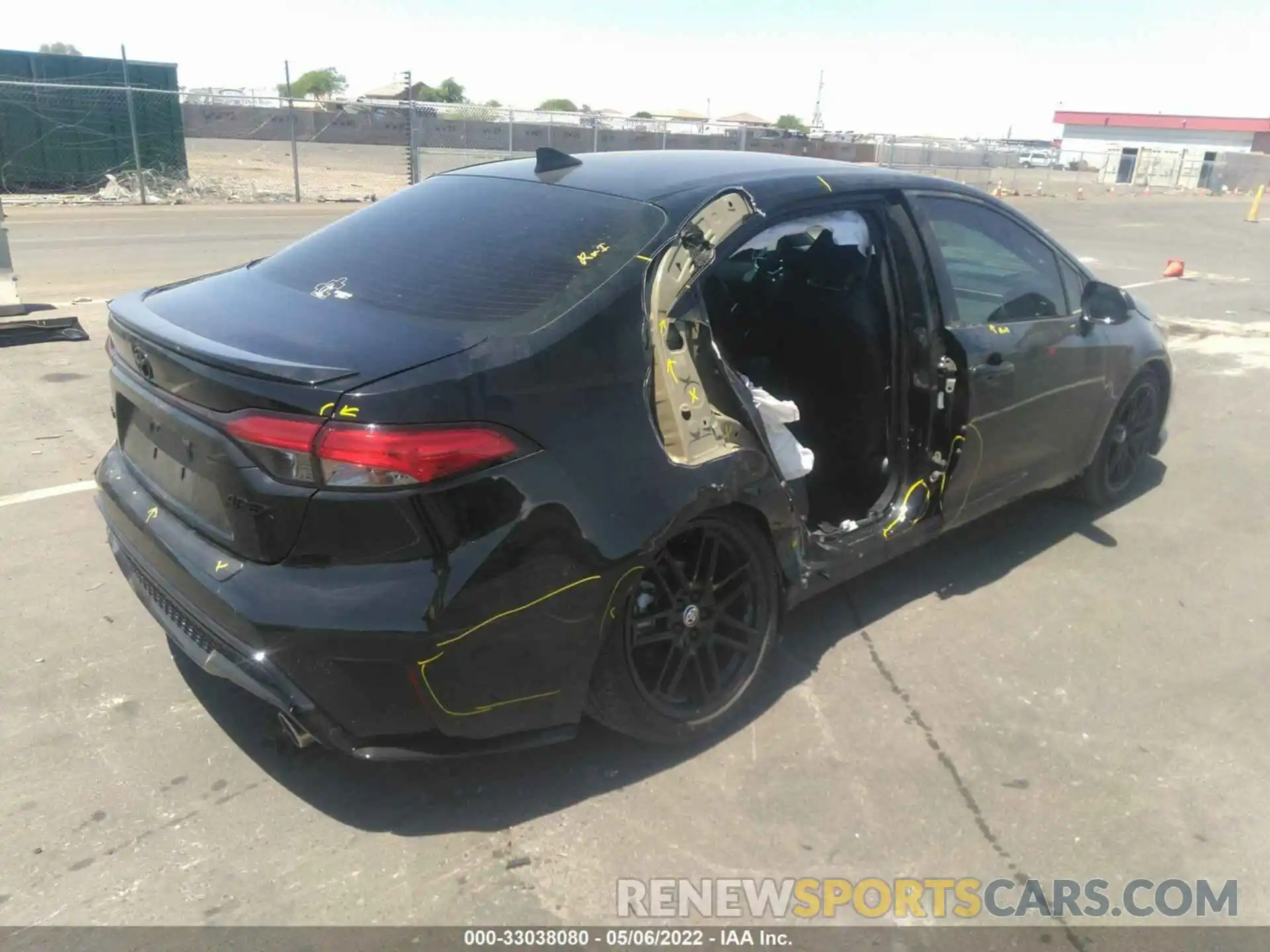 4 Photograph of a damaged car 5YFT4MCE5MP080889 TOYOTA COROLLA 2021