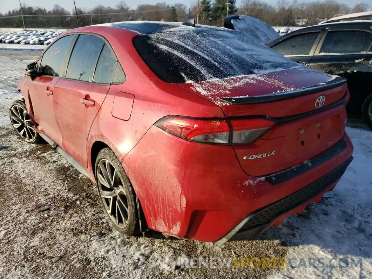 3 Photograph of a damaged car 5YFT4MCE7MP075046 TOYOTA COROLLA 2021