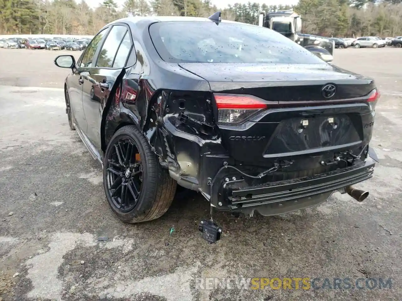 9 Photograph of a damaged car 5YFT4MCE7MP082269 TOYOTA COROLLA 2021