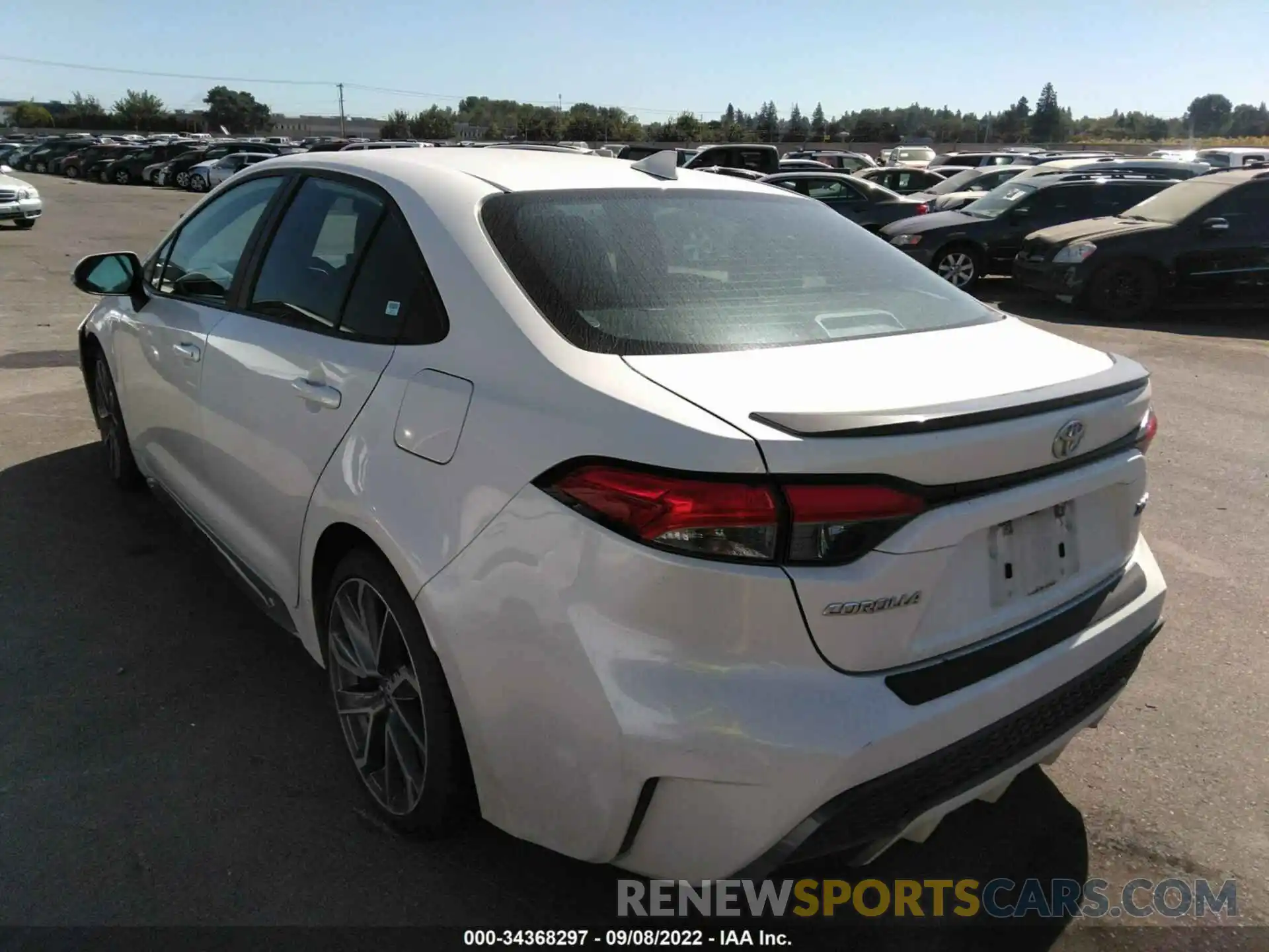 3 Photograph of a damaged car 5YFT4MCE8MP075590 TOYOTA COROLLA 2021