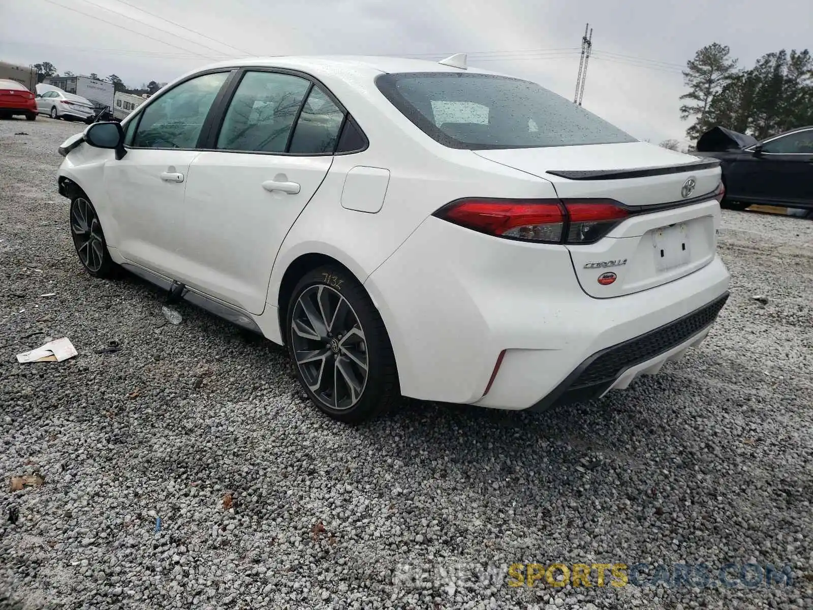 3 Photograph of a damaged car 5YFT4MCE9MP063027 TOYOTA COROLLA 2021