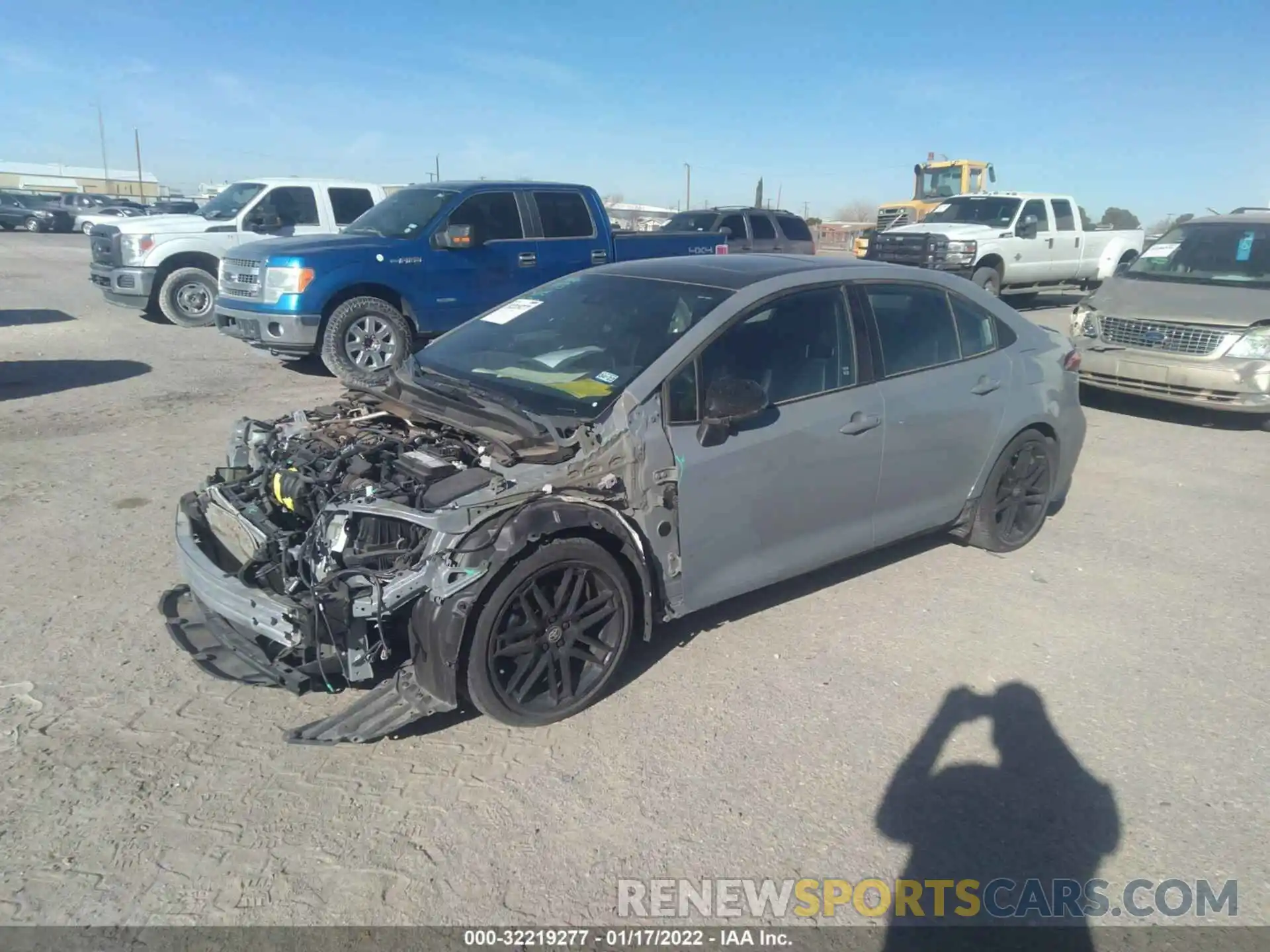 2 Photograph of a damaged car 5YFT4MCE9MP075954 TOYOTA COROLLA 2021