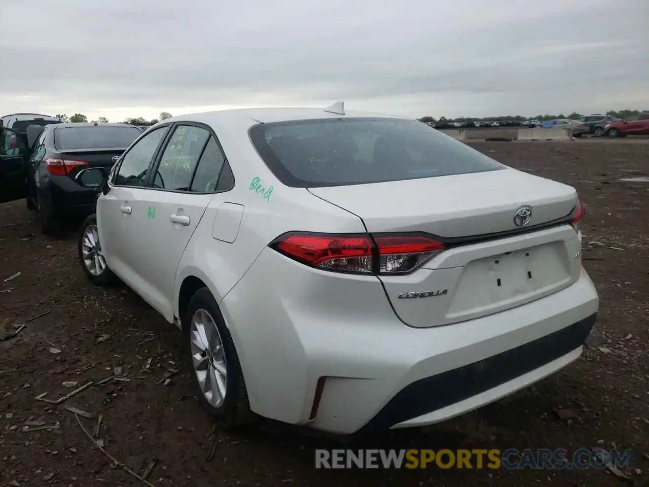 3 Photograph of a damaged car 5YFVPMAE0MP210421 TOYOTA COROLLA 2021