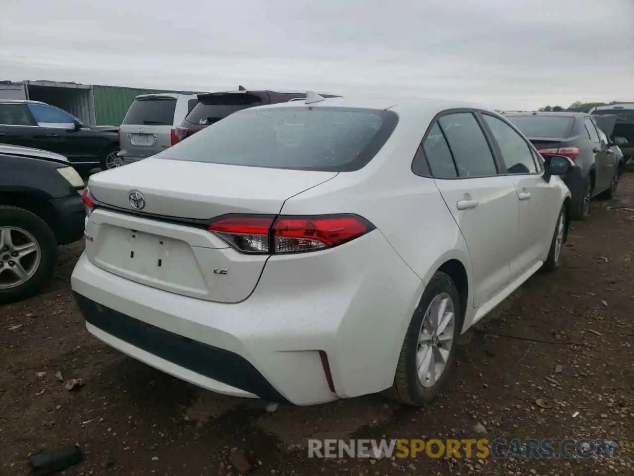 4 Photograph of a damaged car 5YFVPMAE0MP210421 TOYOTA COROLLA 2021