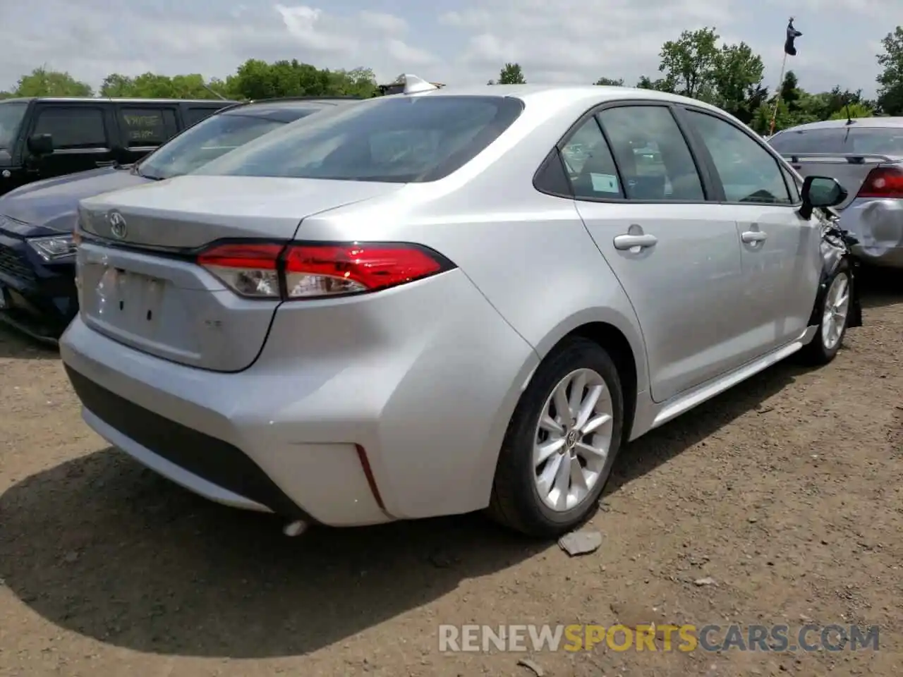 4 Photograph of a damaged car 5YFVPMAE0MP238607 TOYOTA COROLLA 2021