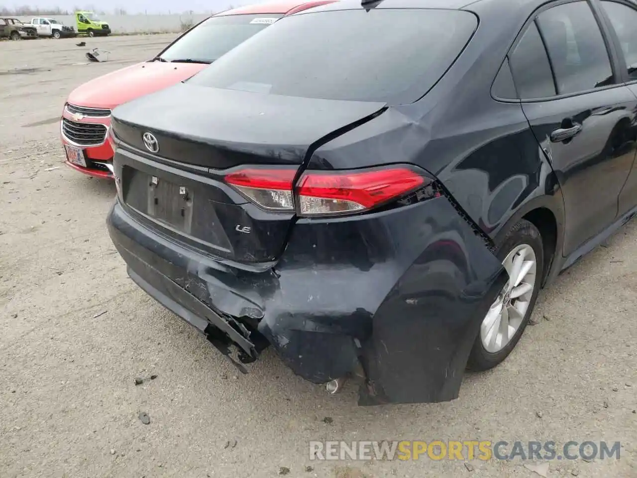 9 Photograph of a damaged car 5YFVPMAE0MP255035 TOYOTA COROLLA 2021