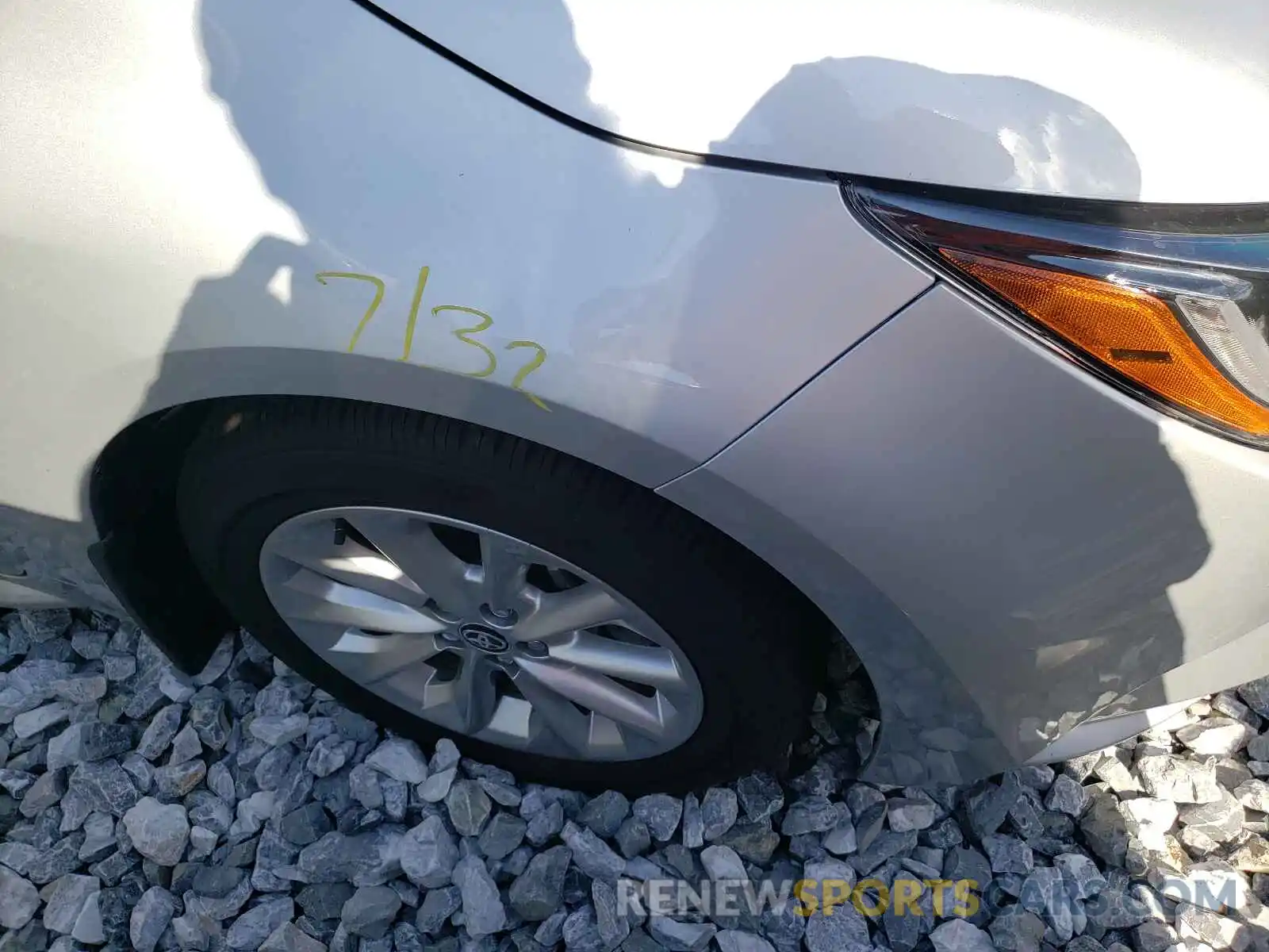 10 Photograph of a damaged car 5YFVPMAE1MP254508 TOYOTA COROLLA 2021