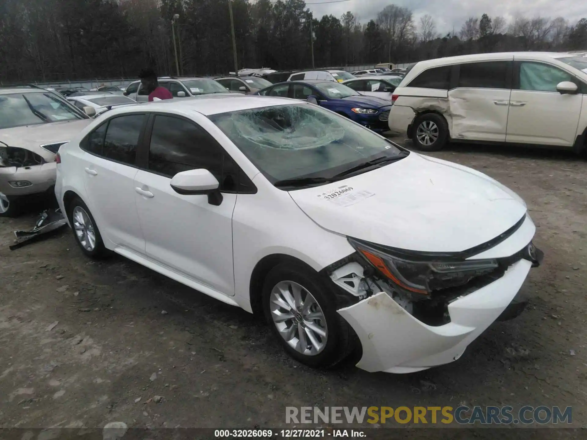 1 Photograph of a damaged car 5YFVPMAE2MP251536 TOYOTA COROLLA 2021