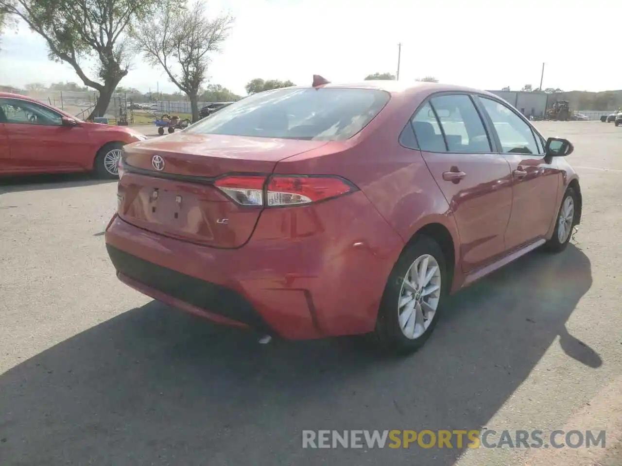 4 Photograph of a damaged car 5YFVPMAE5MP248808 TOYOTA COROLLA 2021