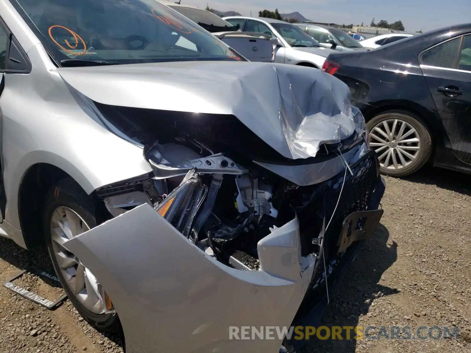 9 Photograph of a damaged car 5YFVPMAE5MP257010 TOYOTA COROLLA 2021