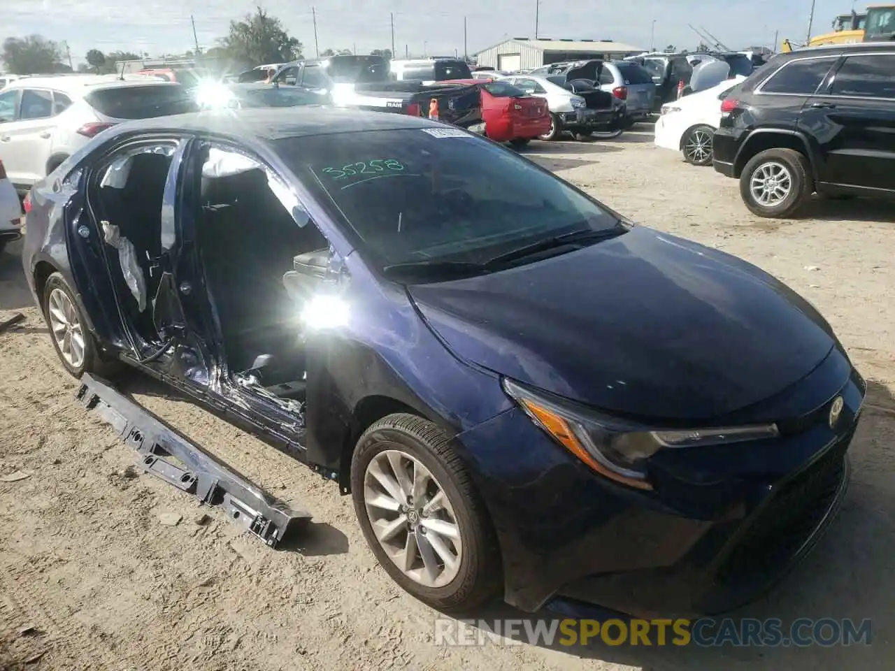 1 Photograph of a damaged car 5YFVPMAE5MP264619 TOYOTA COROLLA 2021