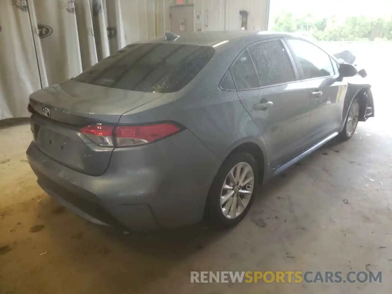 4 Photograph of a damaged car 5YFVPMAE5MP268038 TOYOTA COROLLA 2021