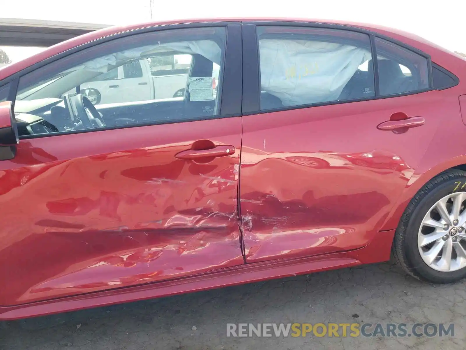 9 Photograph of a damaged car 5YFVPMAE7MP269529 TOYOTA COROLLA 2021