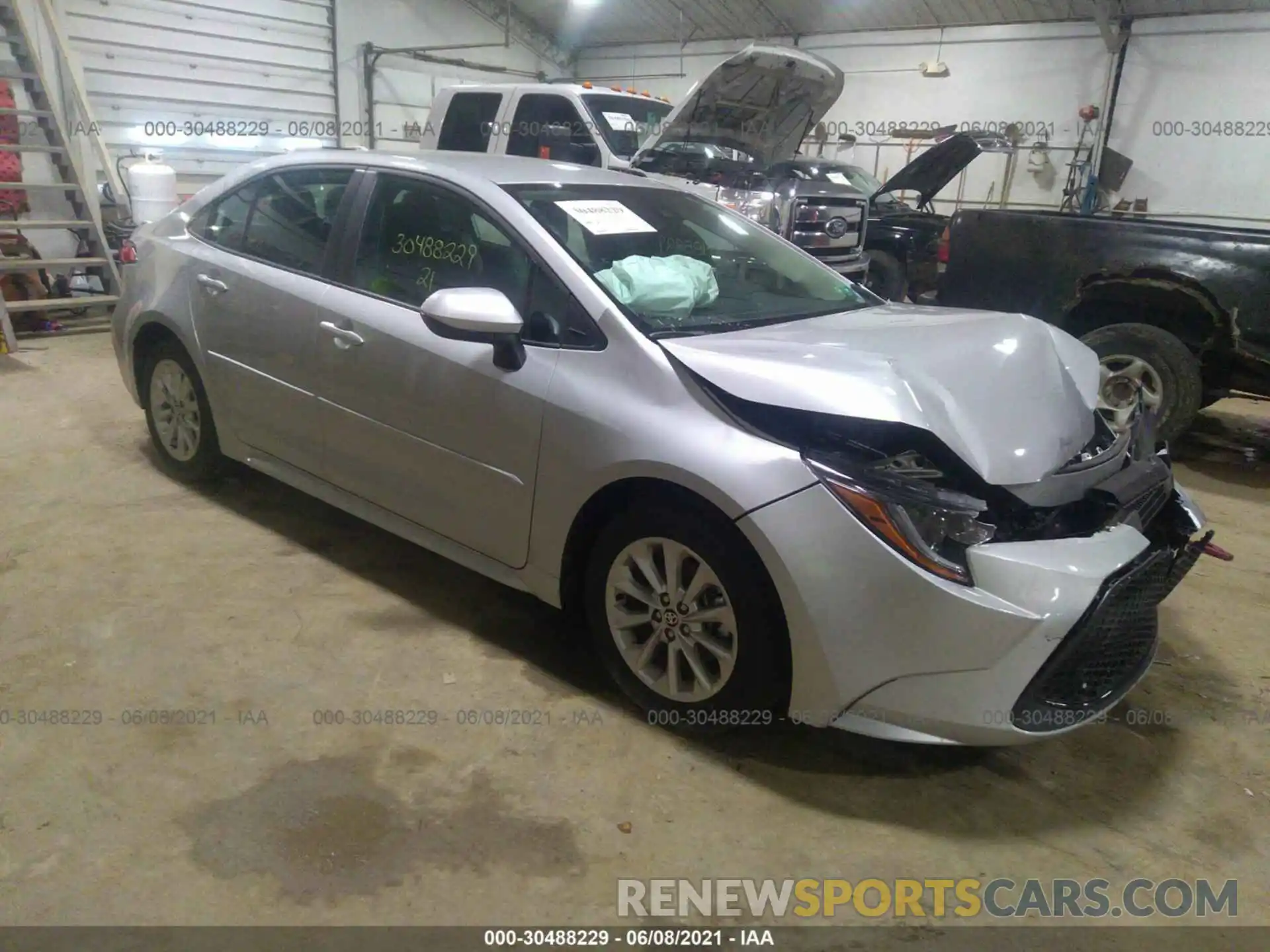 1 Photograph of a damaged car 5YFVPMAE8MP178270 TOYOTA COROLLA 2021