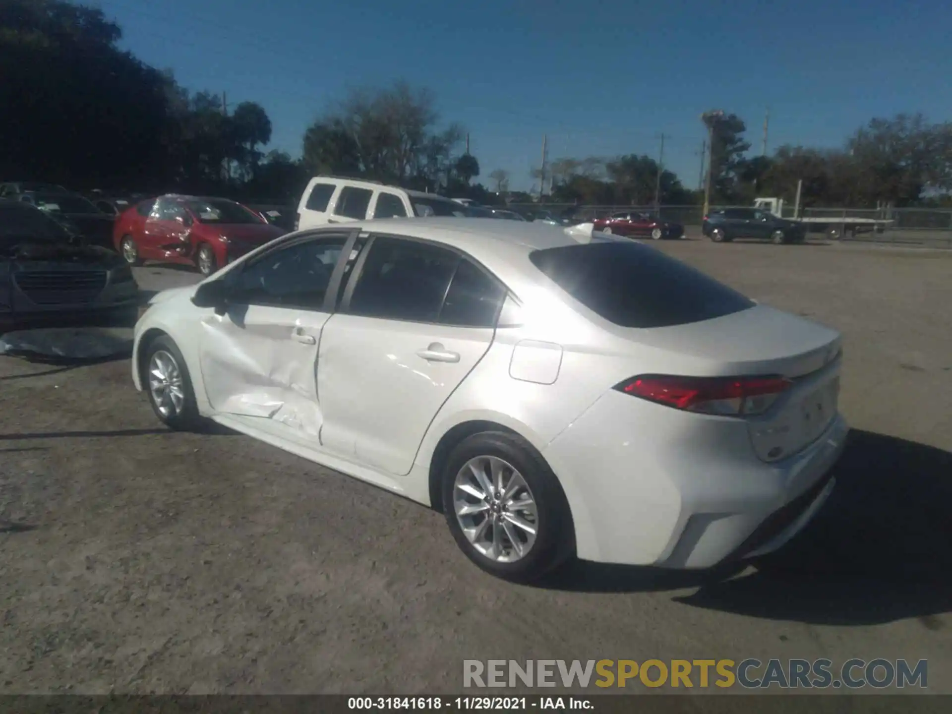 3 Photograph of a damaged car 5YFVPMAE9MP174177 TOYOTA COROLLA 2021