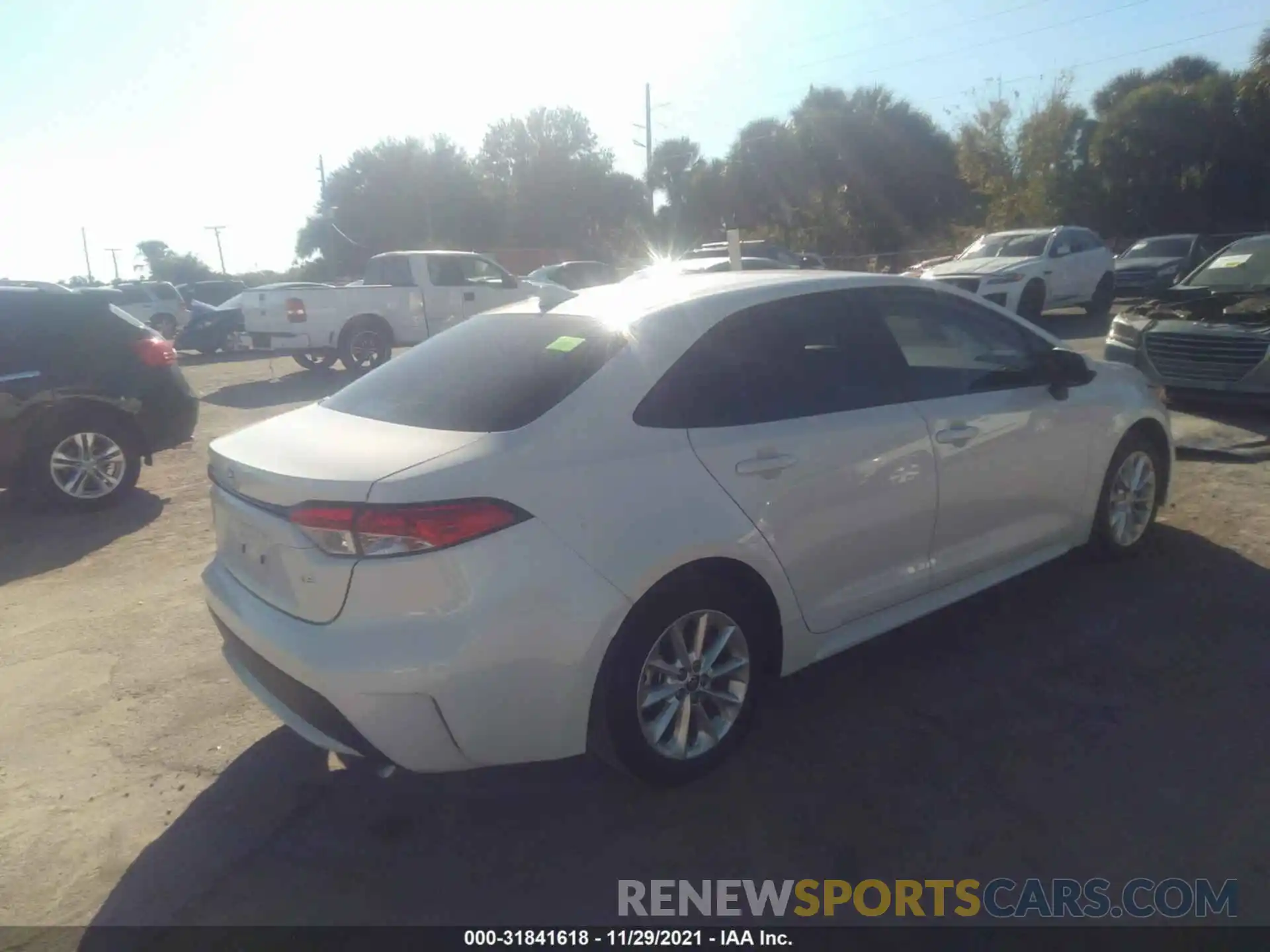 4 Photograph of a damaged car 5YFVPMAE9MP174177 TOYOTA COROLLA 2021