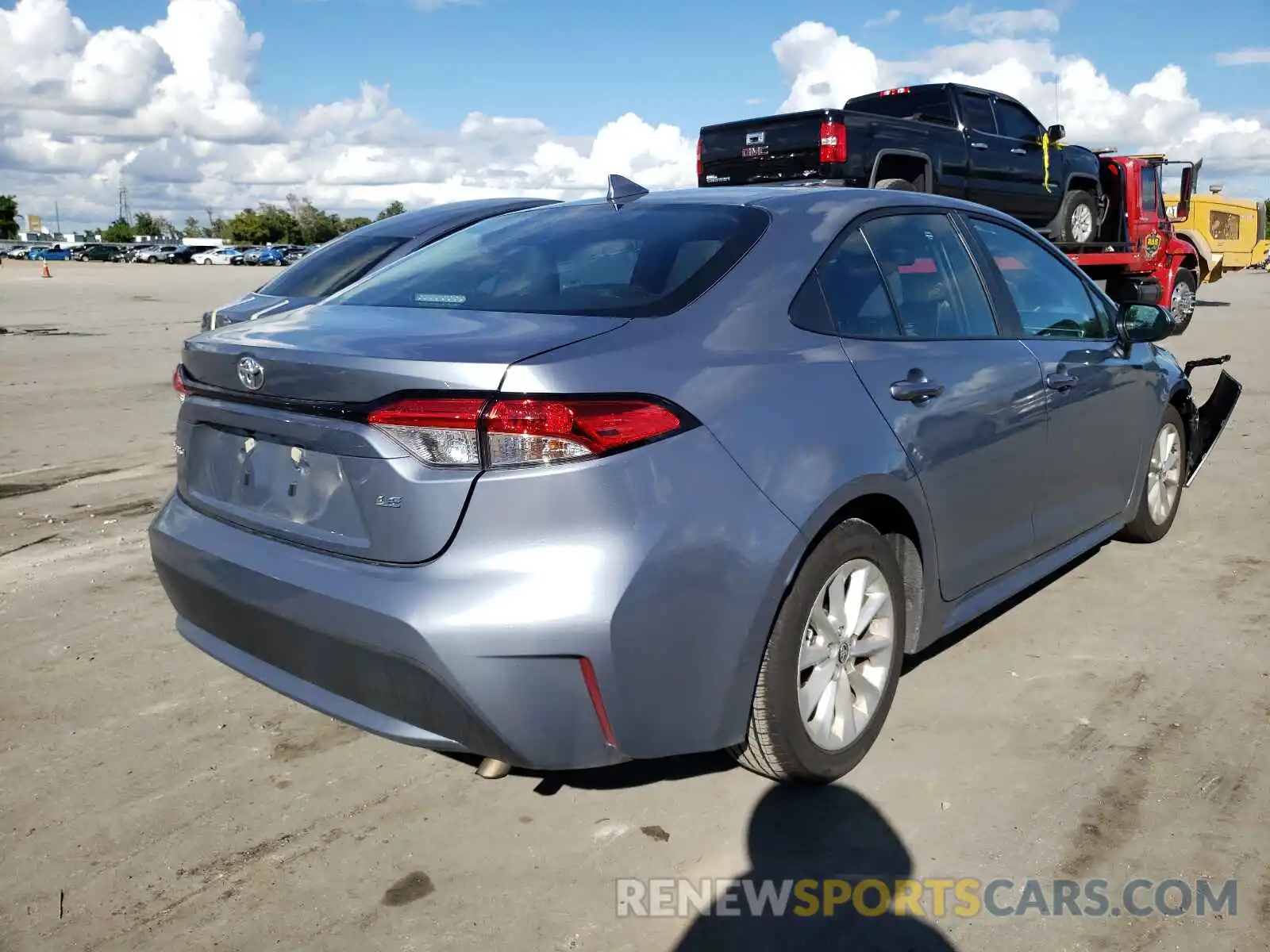 4 Photograph of a damaged car 5YFVPMAEXMP236492 TOYOTA COROLLA 2021