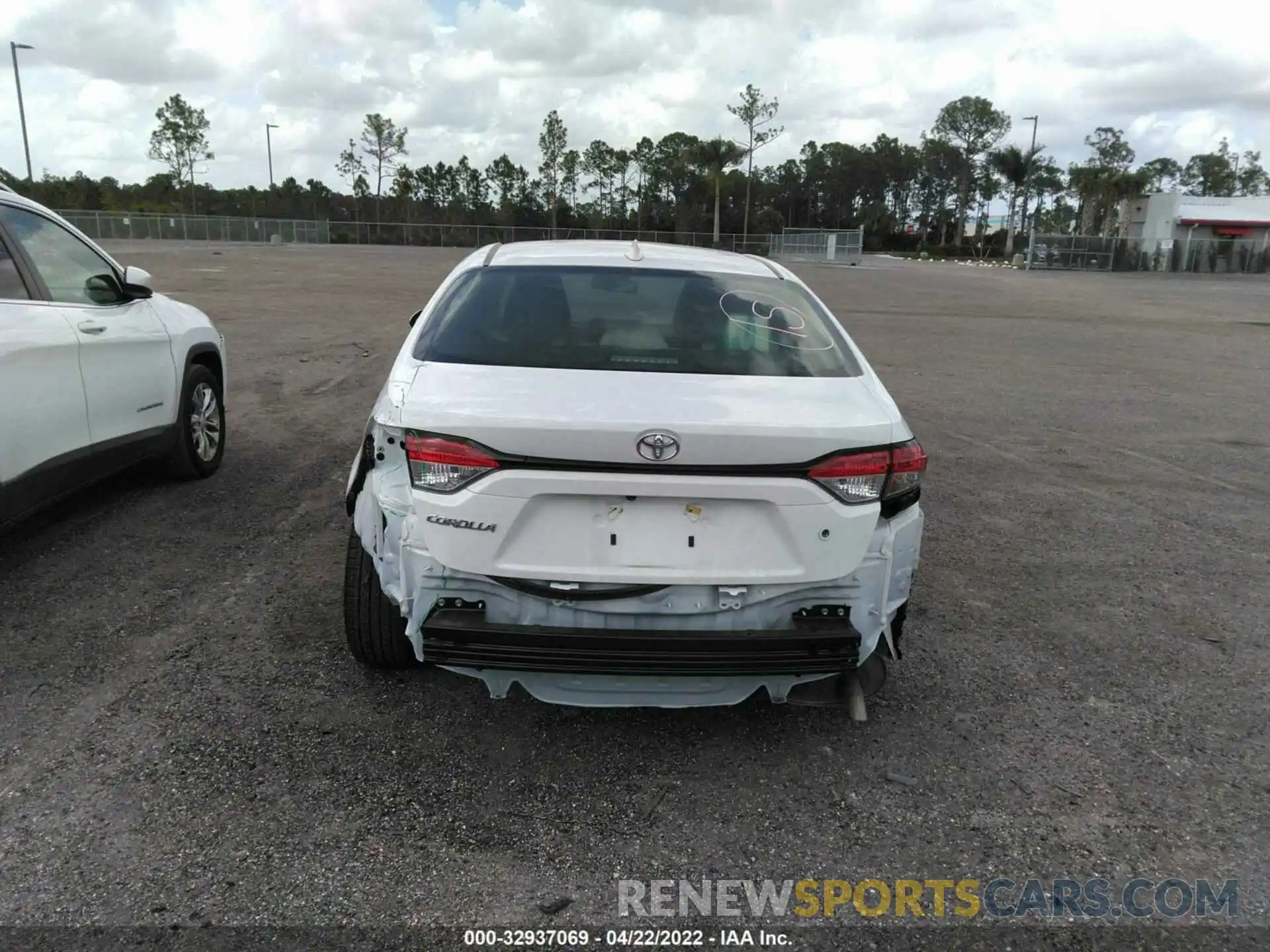 6 Photograph of a damaged car JTDDPMAE8MJ175420 TOYOTA COROLLA 2021