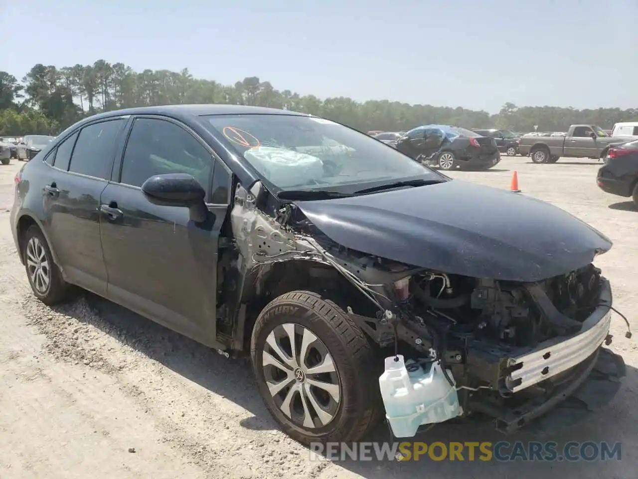 1 Photograph of a damaged car JTDEAMDE0MJ000726 TOYOTA COROLLA 2021