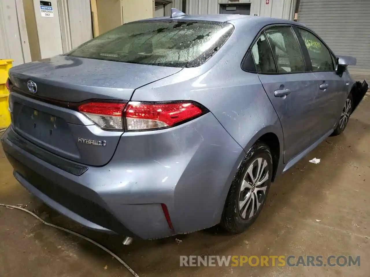 4 Photograph of a damaged car JTDEAMDE0MJ000810 TOYOTA COROLLA 2021