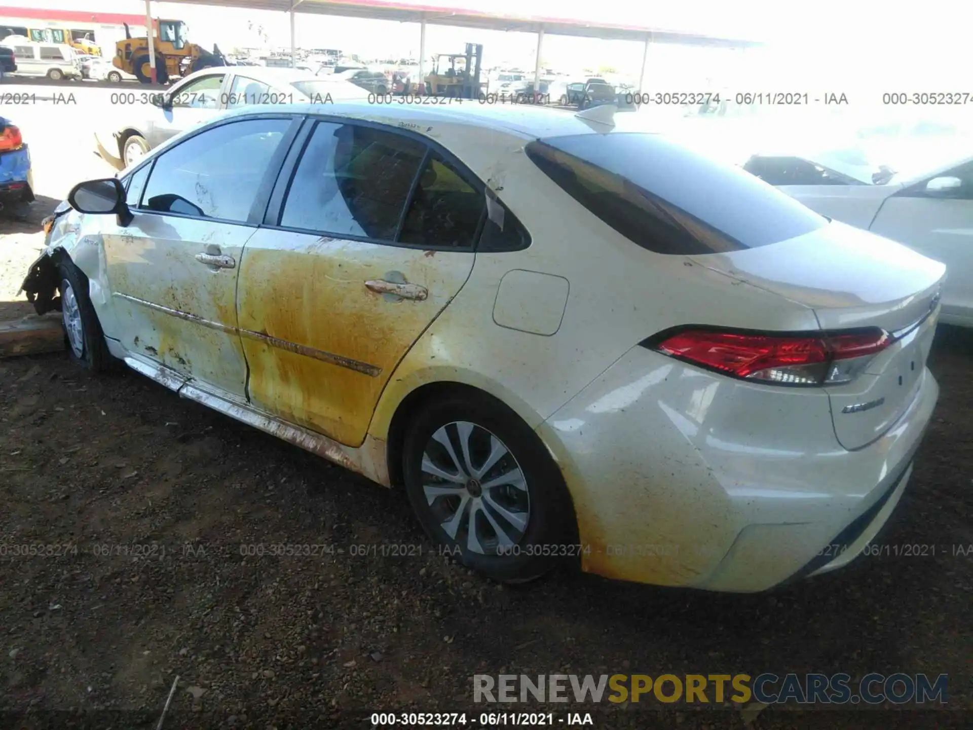 3 Photograph of a damaged car JTDEAMDE0MJ002038 TOYOTA COROLLA 2021