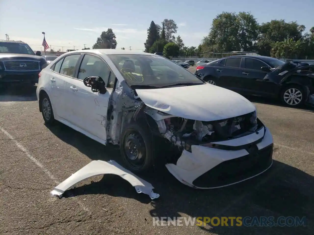 1 Photograph of a damaged car JTDEAMDE0MJ003268 TOYOTA COROLLA 2021