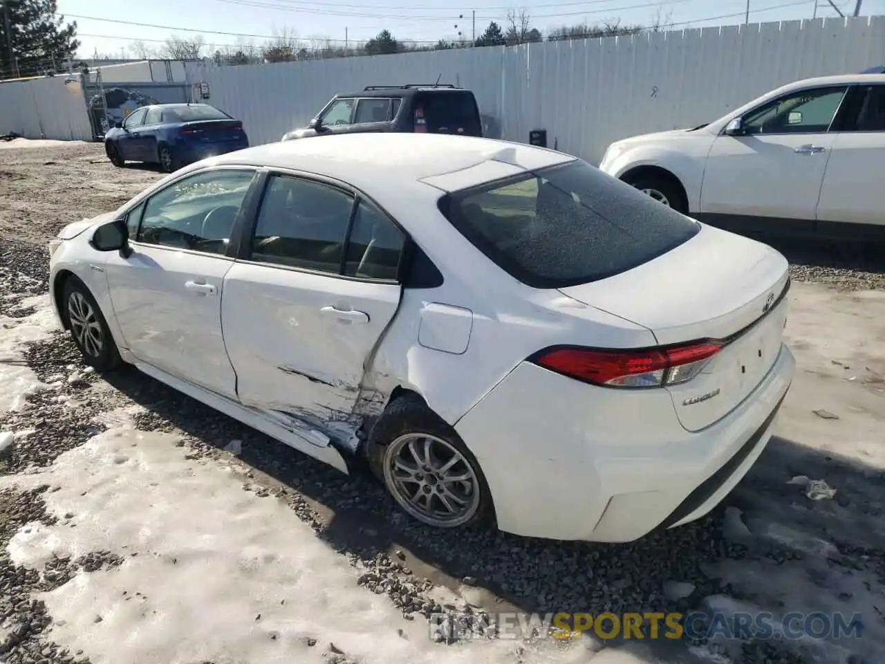 3 Фотография поврежденного автомобиля JTDEAMDE0MJ003898 TOYOTA COROLLA 2021