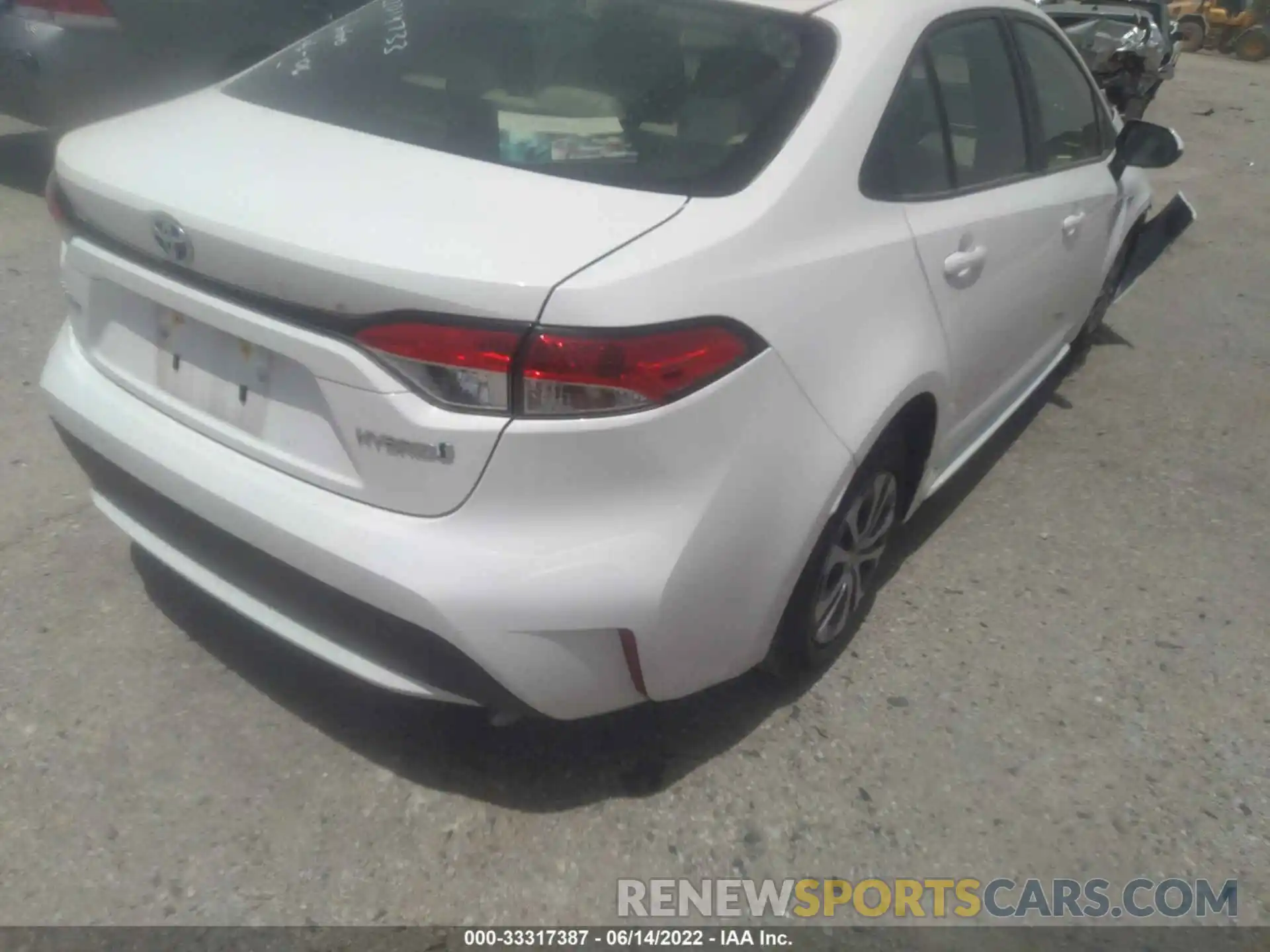 4 Photograph of a damaged car JTDEAMDE0MJ004551 TOYOTA COROLLA 2021