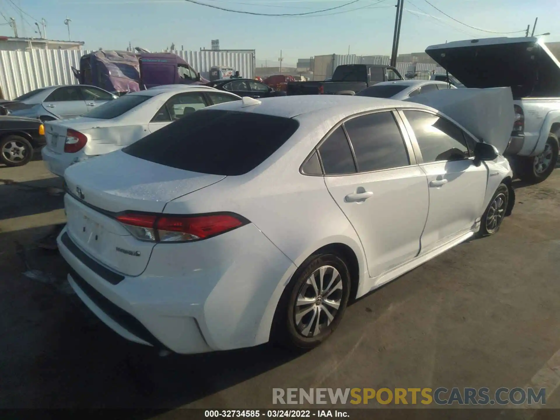 4 Photograph of a damaged car JTDEAMDE0MJ005005 TOYOTA COROLLA 2021