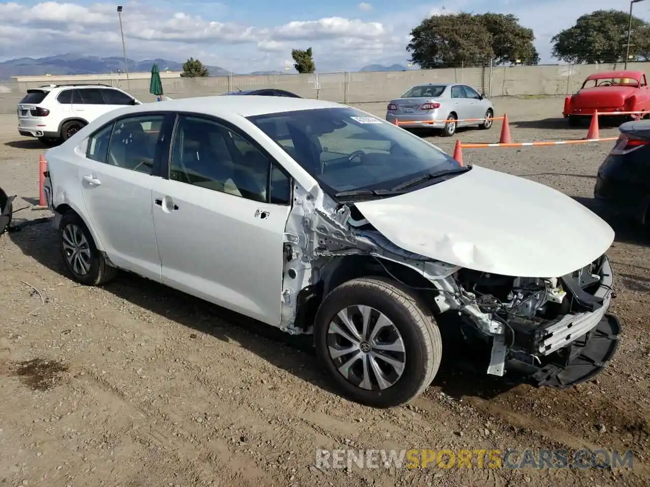 4 Photograph of a damaged car JTDEAMDE0MJ008549 TOYOTA COROLLA 2021