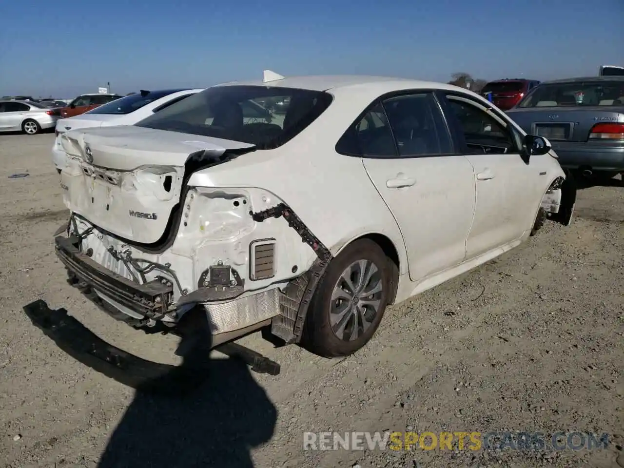 4 Photograph of a damaged car JTDEAMDE0MJ012357 TOYOTA COROLLA 2021