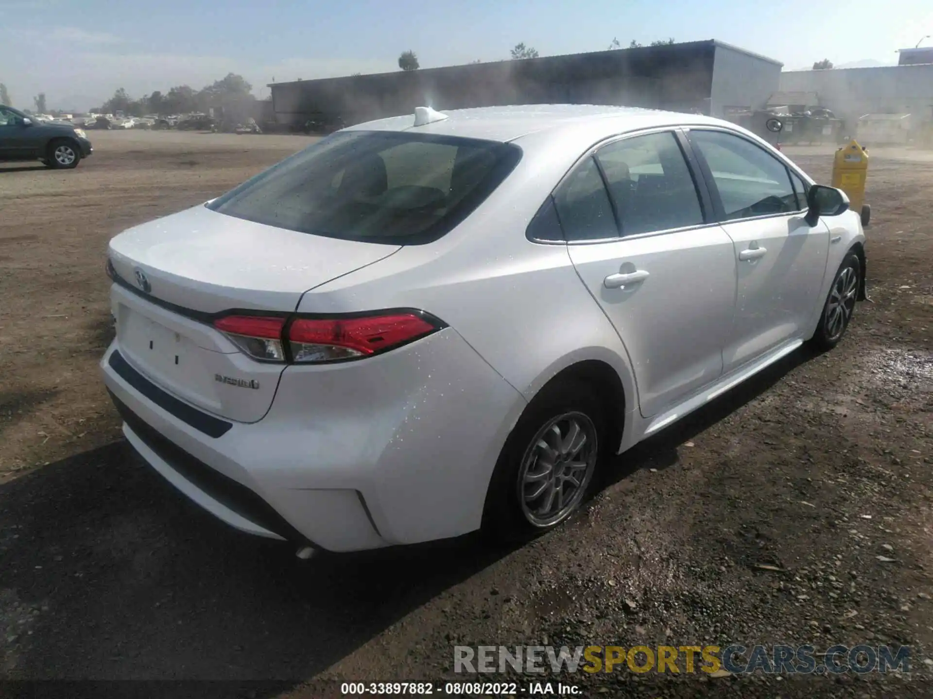 4 Photograph of a damaged car JTDEAMDE0MJ013119 TOYOTA COROLLA 2021