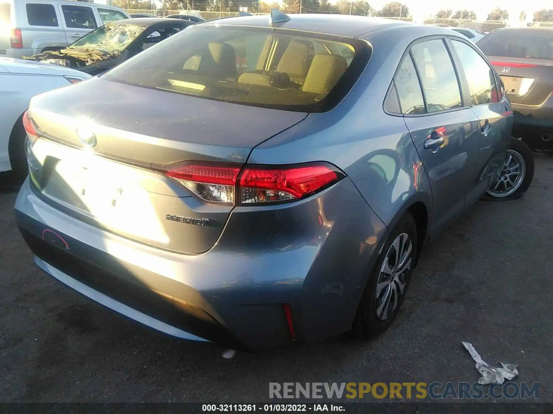 4 Photograph of a damaged car JTDEAMDE0MJ013573 TOYOTA COROLLA 2021