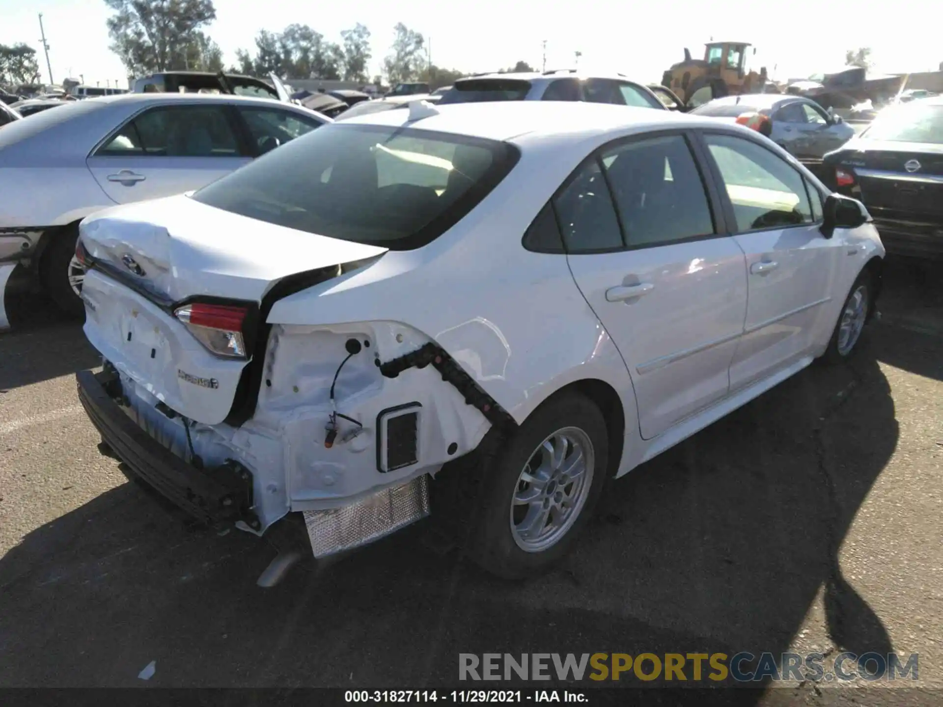 4 Photograph of a damaged car JTDEAMDE0MJ014819 TOYOTA COROLLA 2021