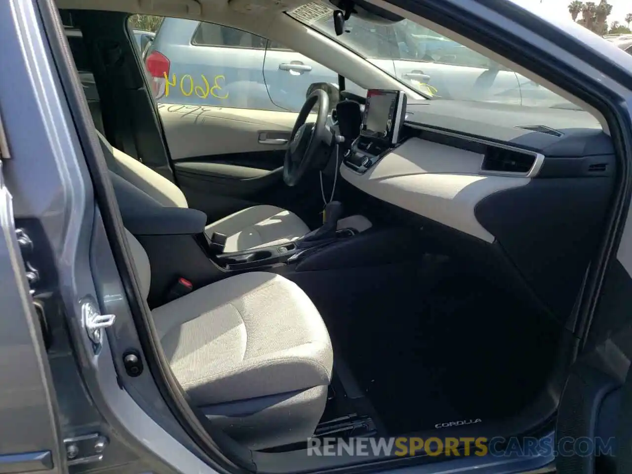 5 Photograph of a damaged car JTDEAMDE0MJ015436 TOYOTA COROLLA 2021