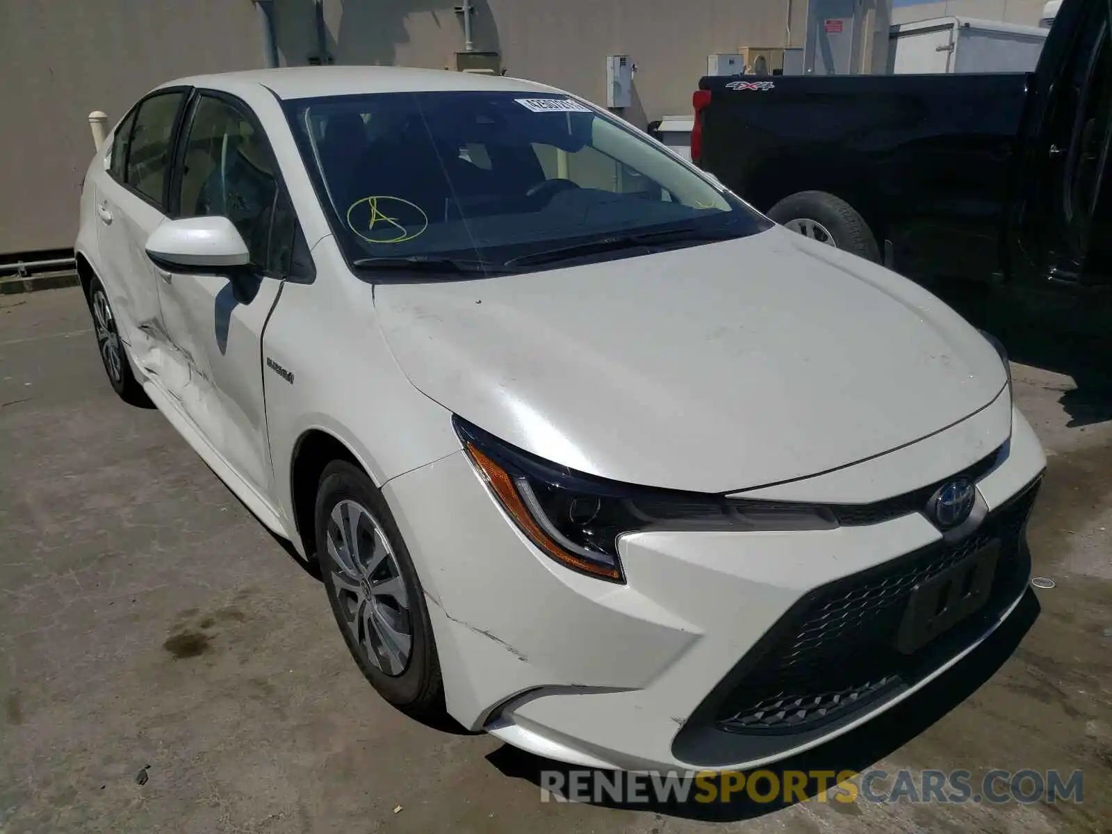 1 Photograph of a damaged car JTDEAMDE0MJ018482 TOYOTA COROLLA 2021